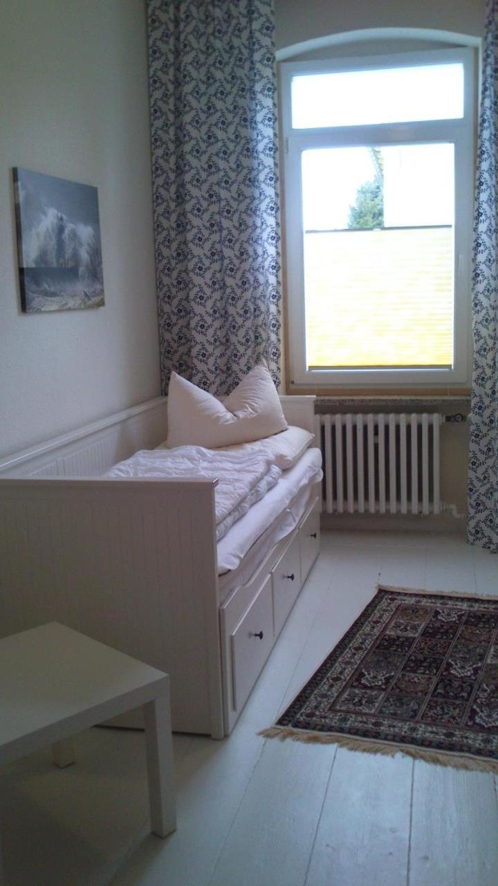 Ferienwohnung Regina ツィノヴィッツ エクステリア 写真
