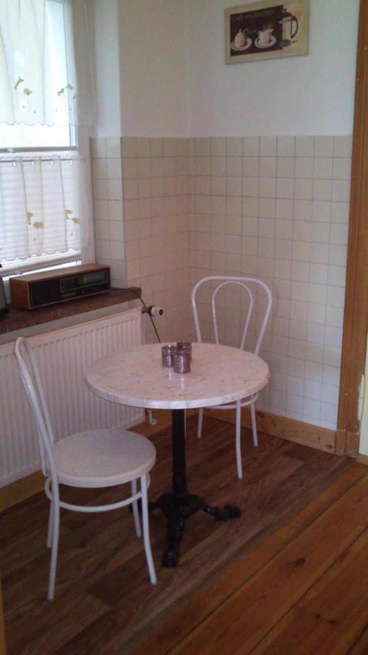 Ferienwohnung Regina ツィノヴィッツ エクステリア 写真